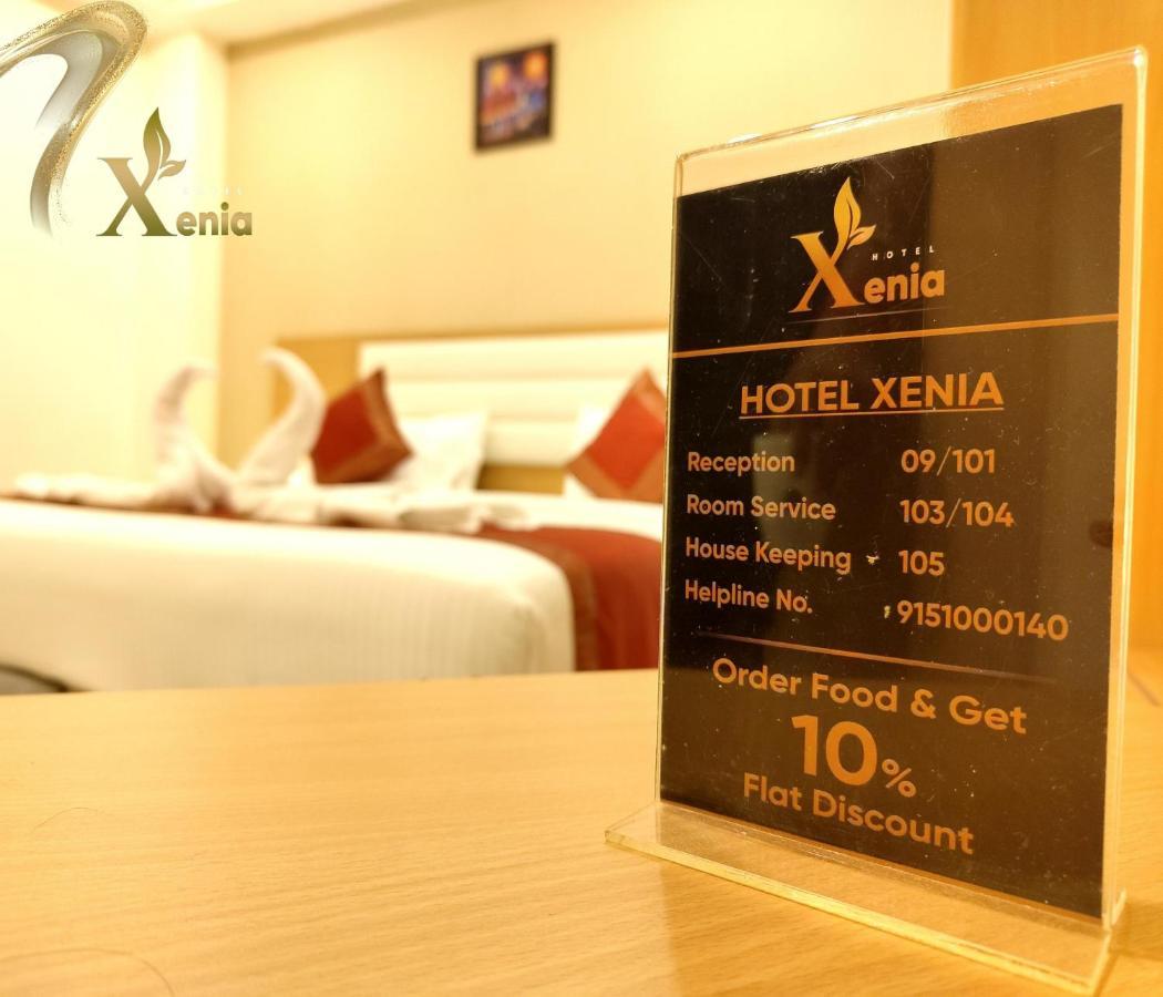 Hotel Xenia Waranasi Zewnętrze zdjęcie