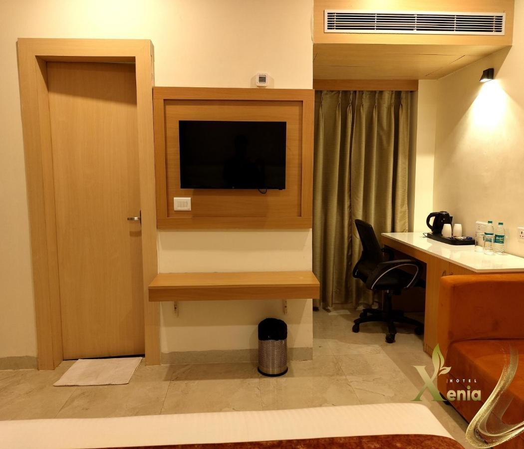 Hotel Xenia Waranasi Zewnętrze zdjęcie