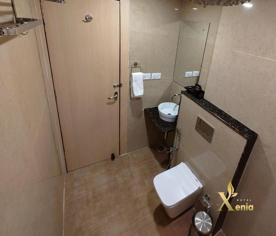 Hotel Xenia Waranasi Zewnętrze zdjęcie